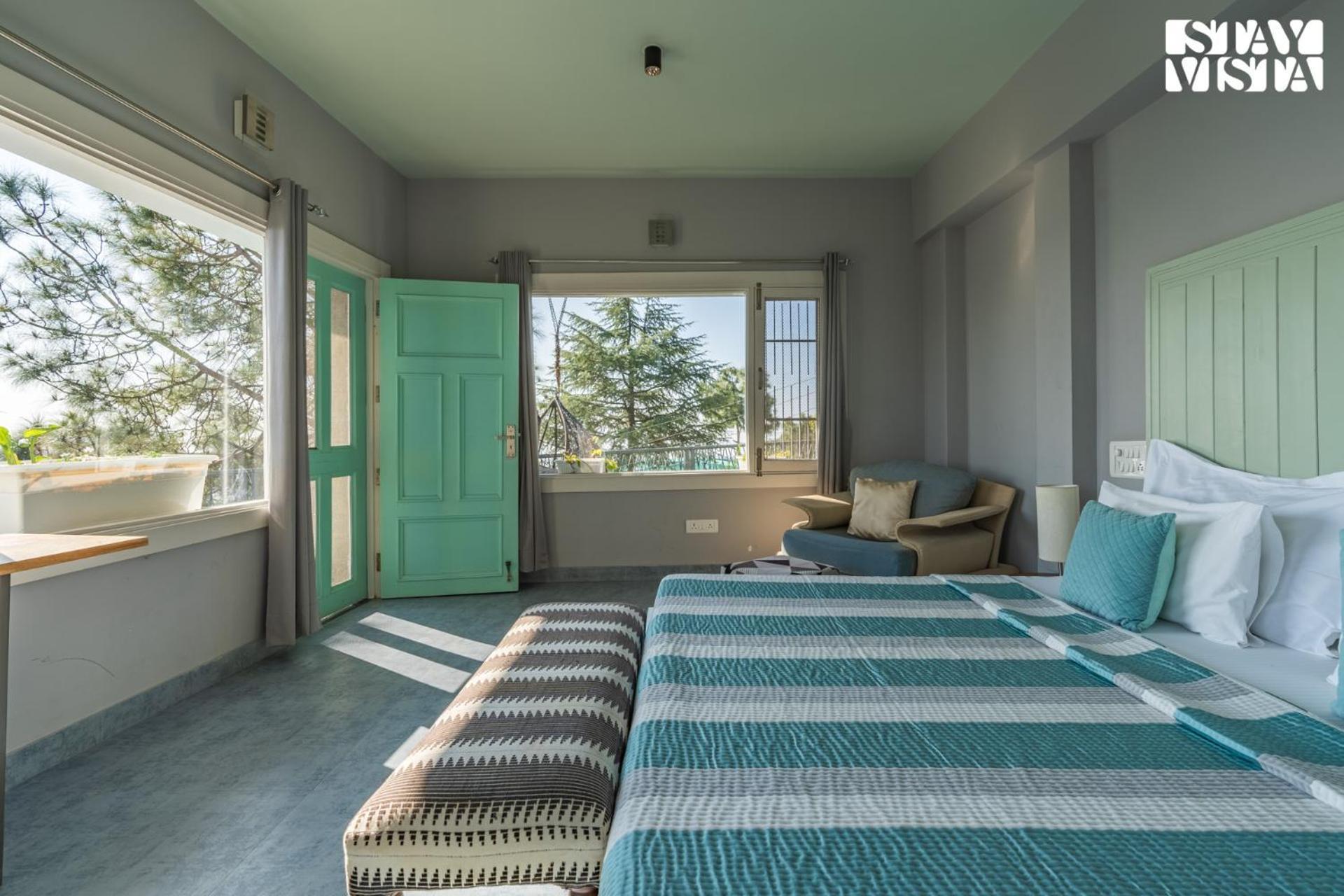 StayVista at Serene Barog Exterior foto