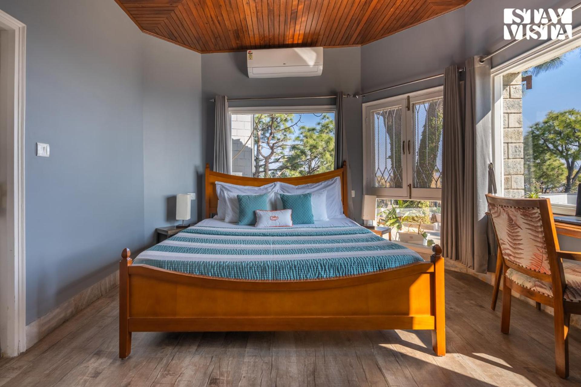 StayVista at Serene Barog Exterior foto